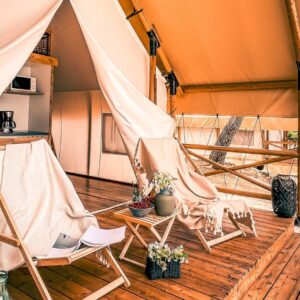 Escape to Luxury: Backyard Glamping Ideas That Will Blow Your Mind!