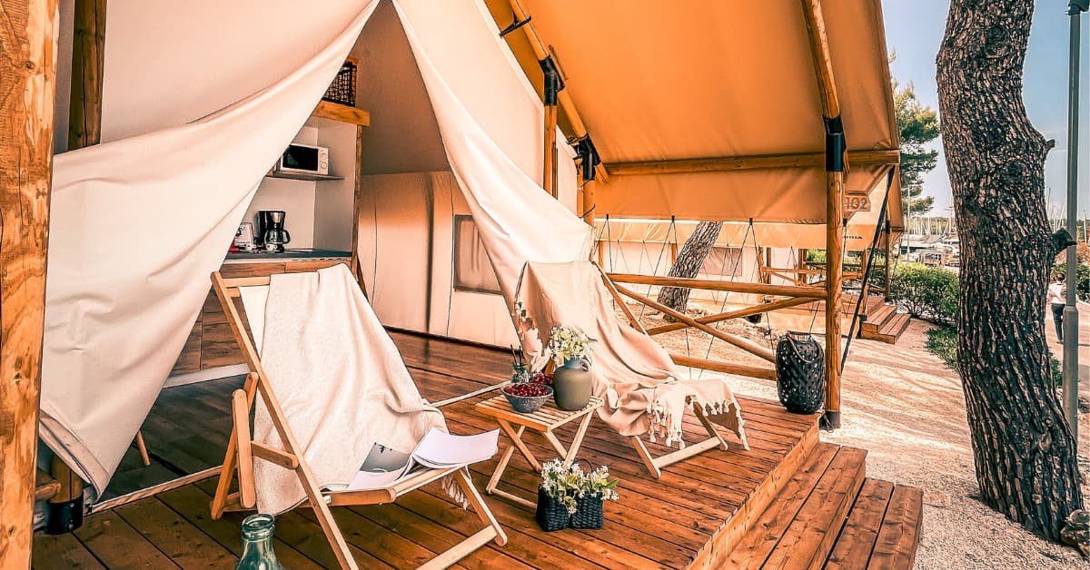 Escape to Luxury: Backyard Glamping Ideas That Will Blow Your Mind!